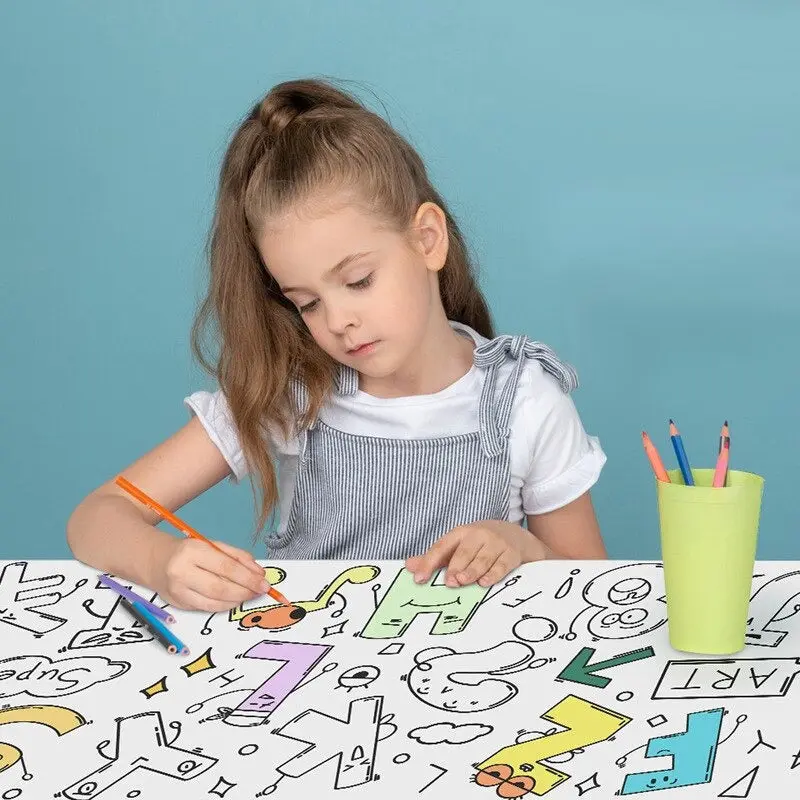 ציור על נייר לילדים – משחק יצירתי מדבקה על הקיר